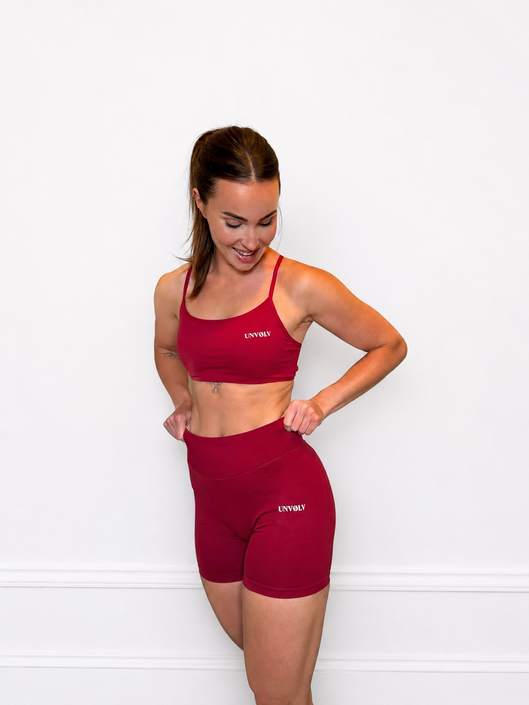 UNVØLV Sport BH – NOIR RED