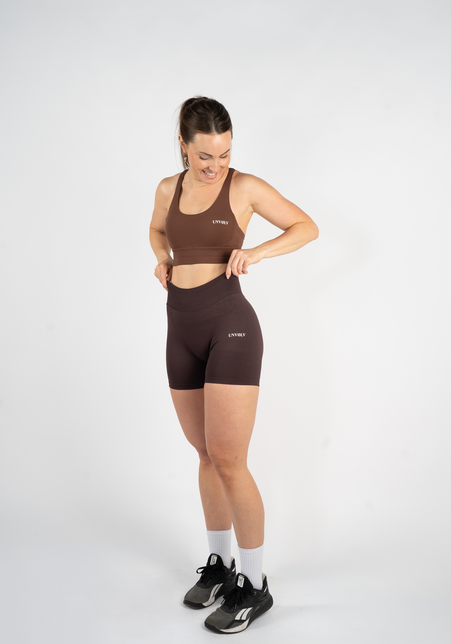 UNVØLV Sport Short Scrunch – VELA