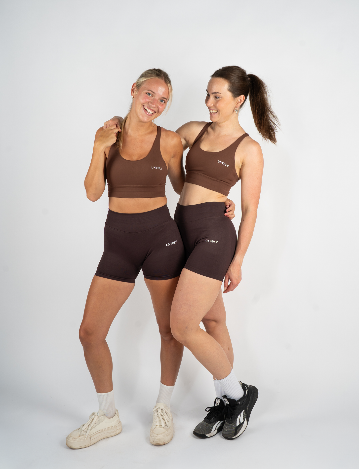 UNVØLV Sport Short Scrunch – VELA