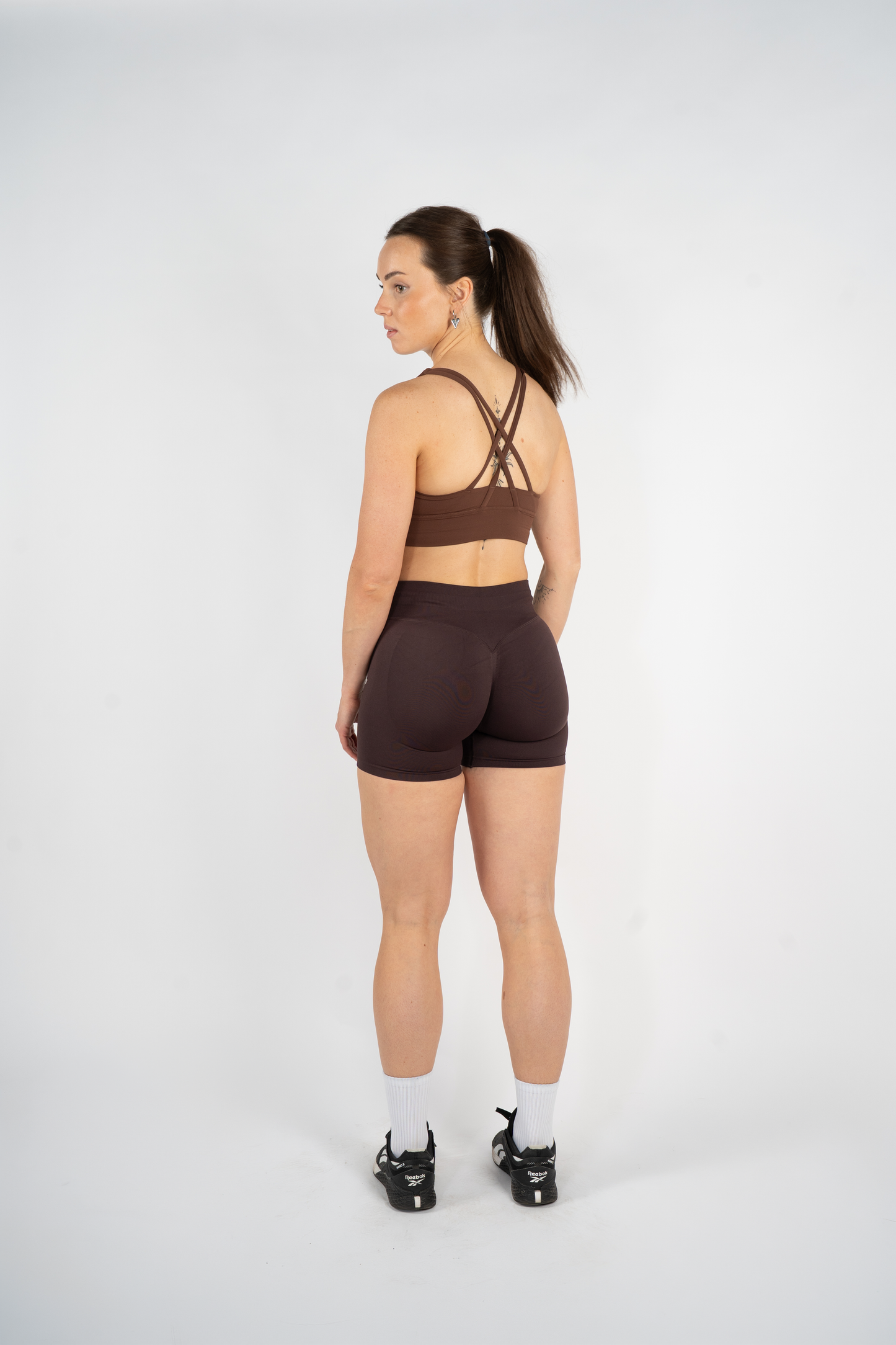 UNVØLV Sport Short Scrunch – VELA