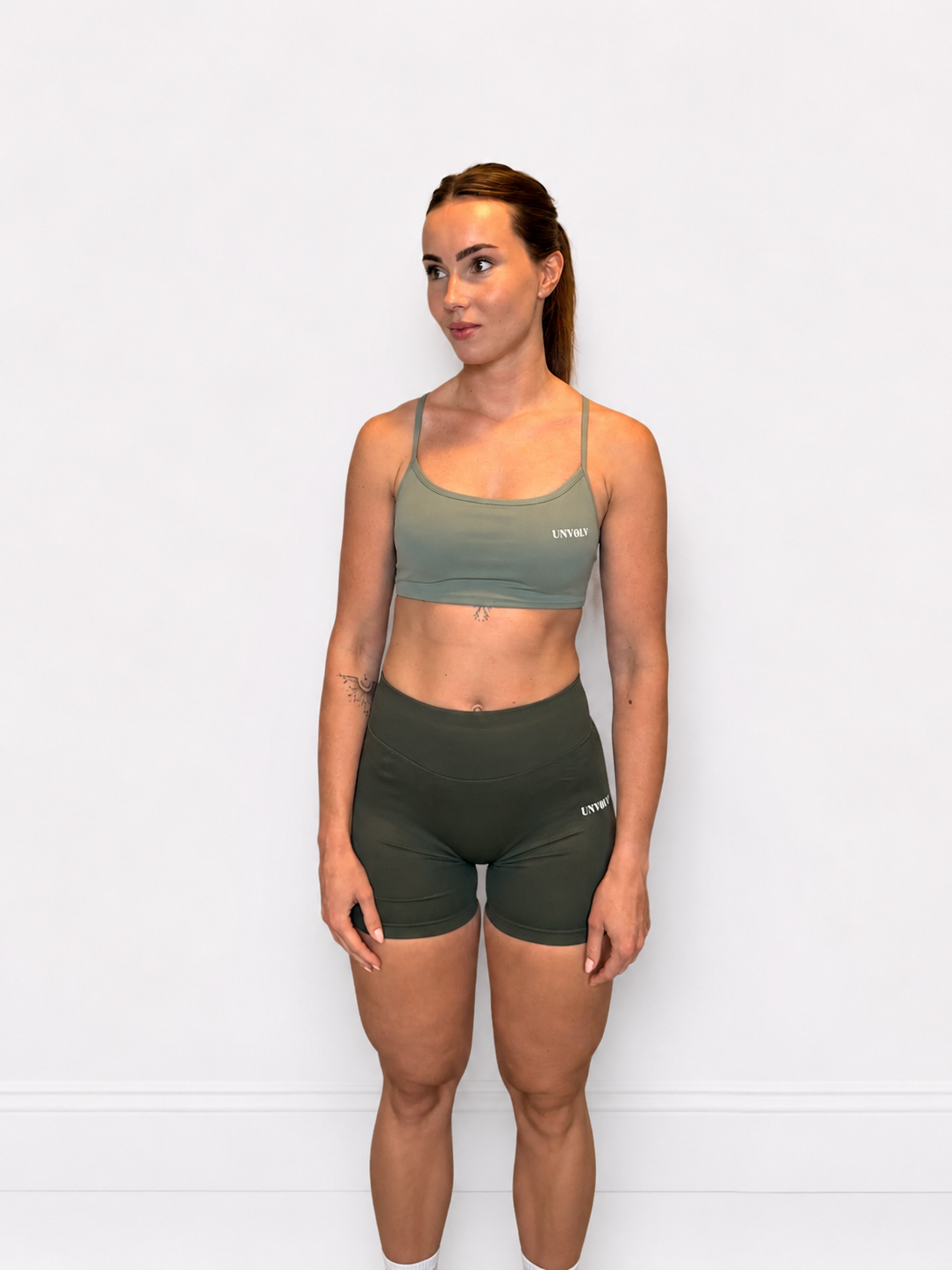 VELA SHORT | OLIVE