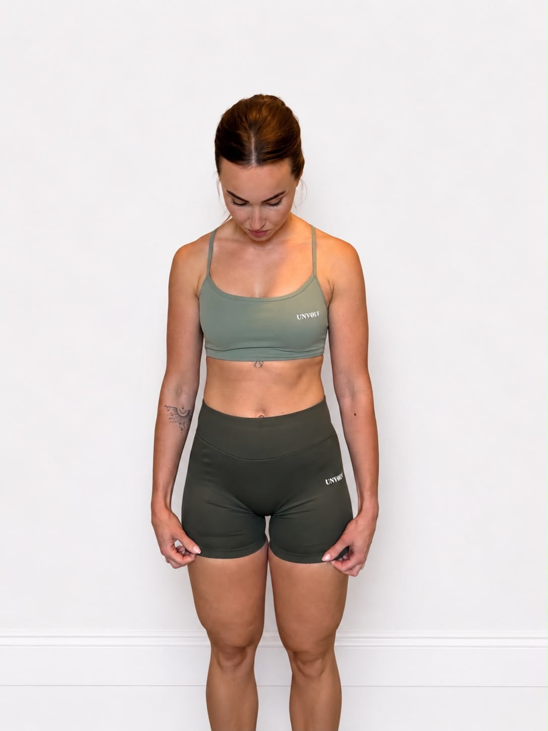 VELA SHORT | OLIVE