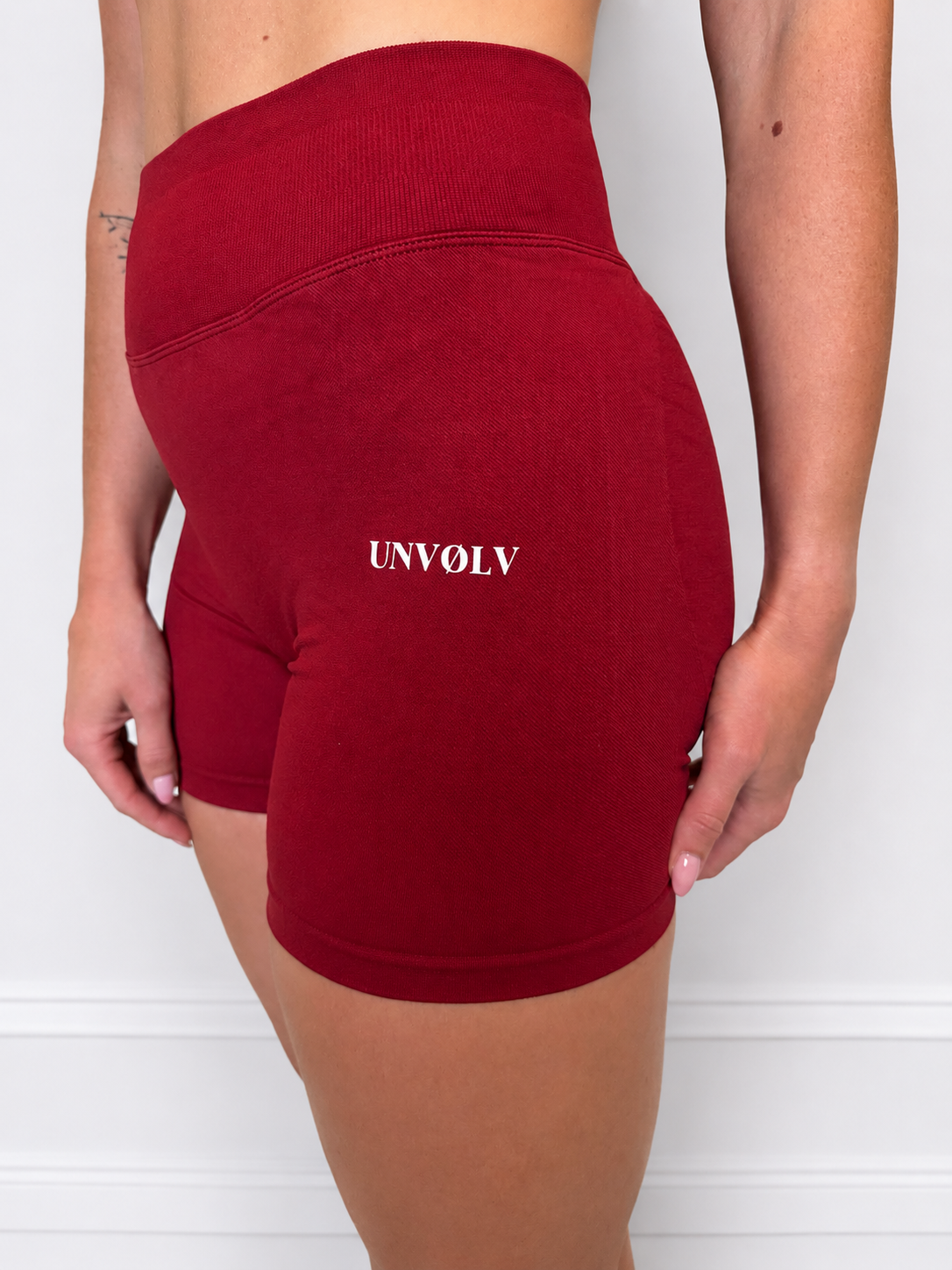 VELA SHORT | RED